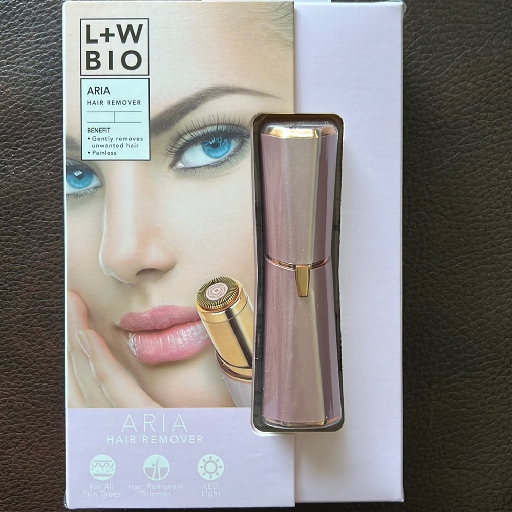 Luxe + Willow - Rose Gold Painless Facial Hair Remover
